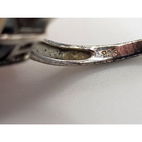 Faceted Cushion Cut Sterling Silver IPS Ring Size 8 - Picture 5 of 6